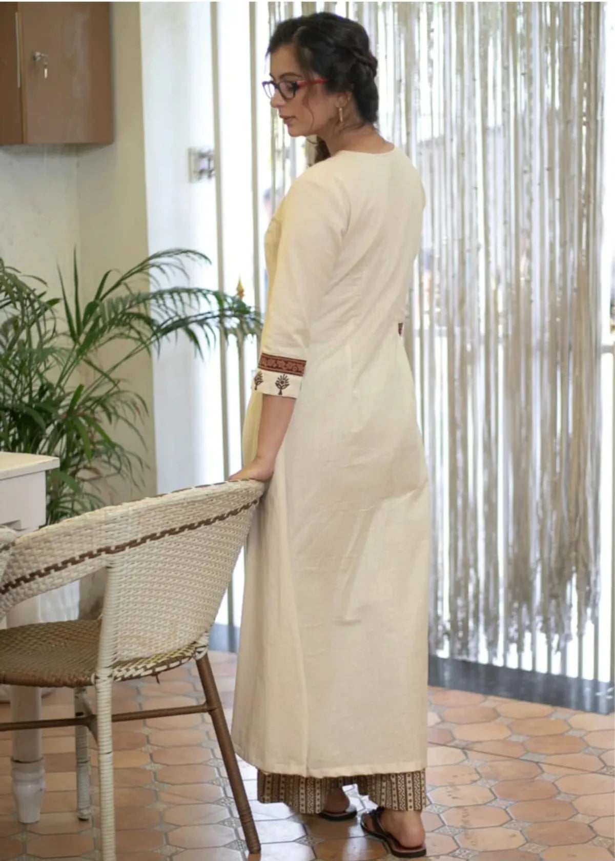 Off White Classy Cotton Embroidered Kurta & Pant Set.