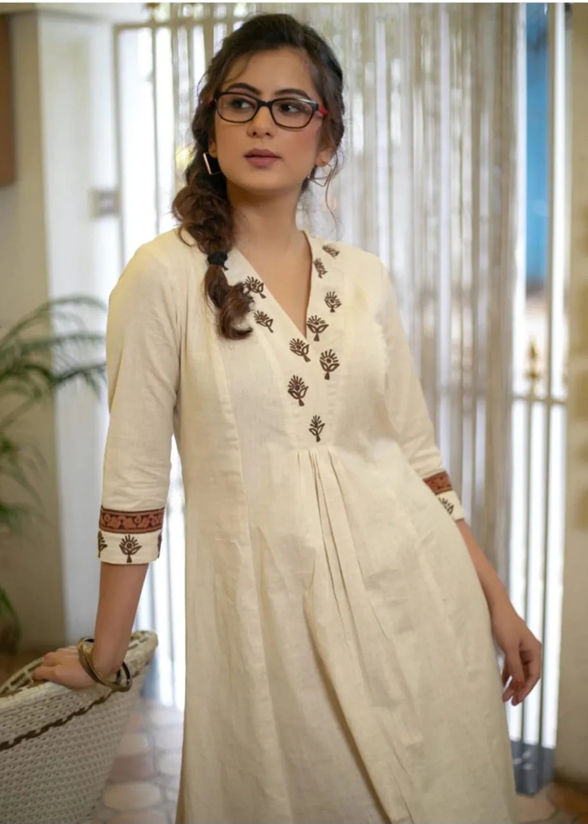 Classy Cotton Embroidered Kurta & pant  Set.